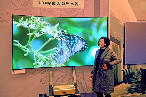 曲面電視成為高端人群的新寵：多少錢？